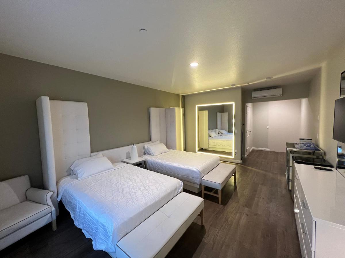 Aspire Inn & Suites Orange Esterno foto