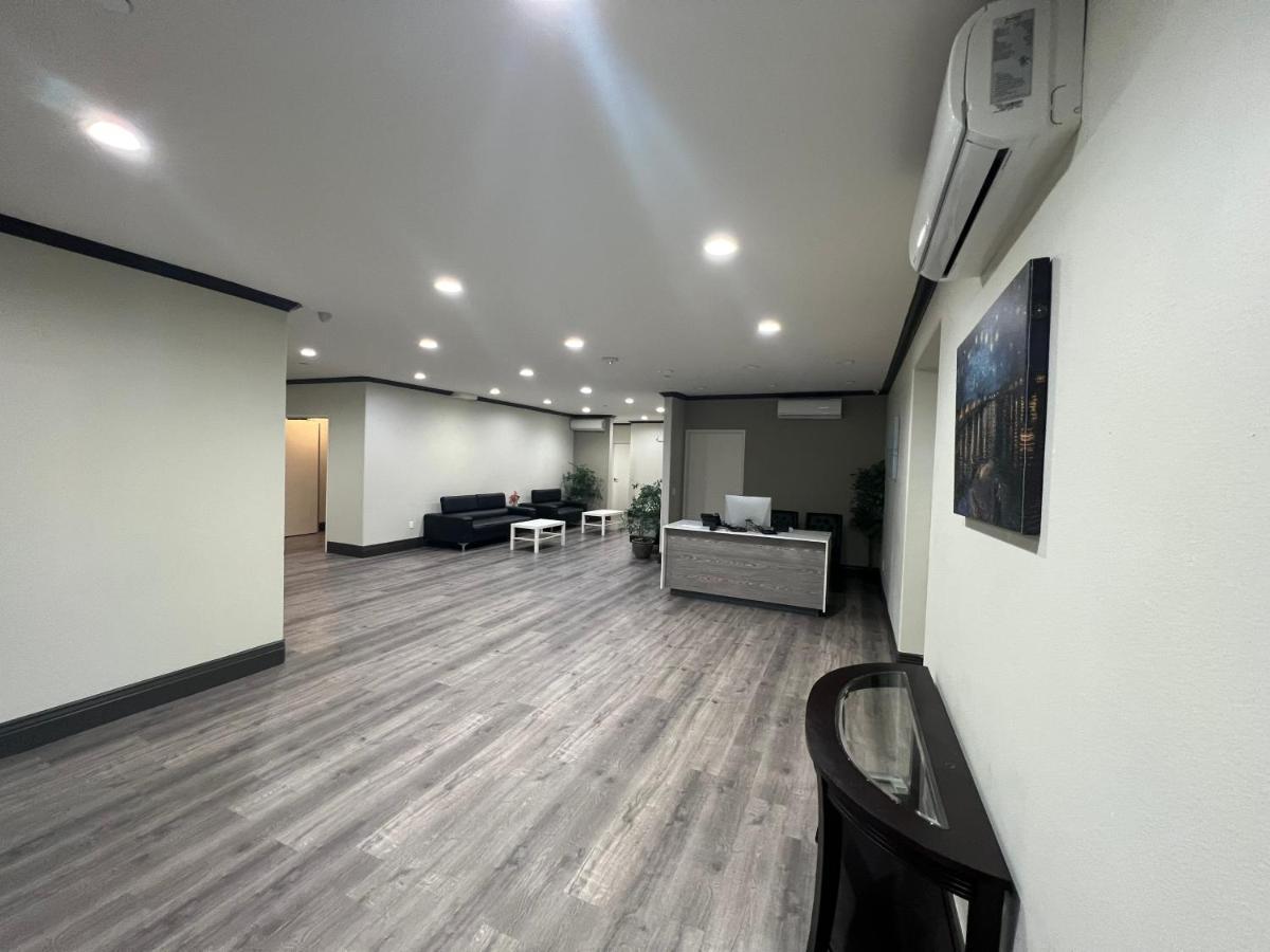 Aspire Inn & Suites Orange Esterno foto