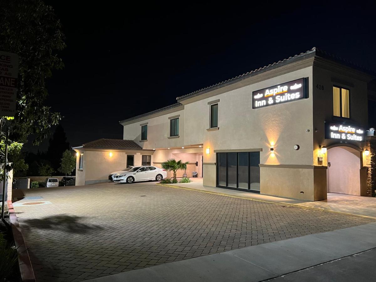 Aspire Inn & Suites Orange Esterno foto